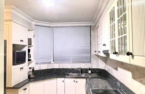Manly Apartment | Unforgettable Ocean Views with Spa & Pool Amenities