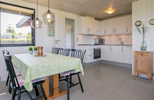 Hesselager House | Cozy 6-Person Holiday Home with Oceanfront Views