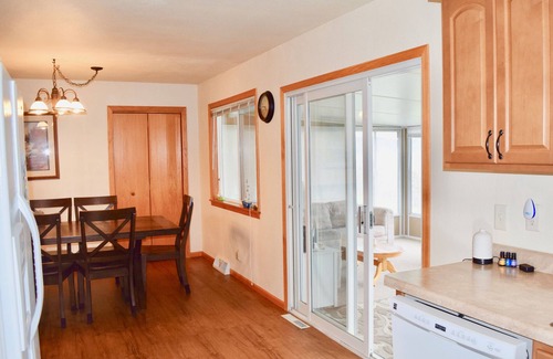 Pepin House | Lake View Retreat near Villa Bellezza - Guest Rated 9.6/10