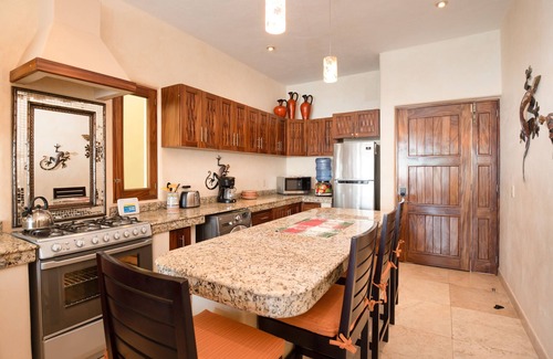 Almacen Condo | Experience Breathtaking Views & Breezes Near Town