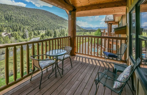 Mountain House Condo | Exceptional River Views with Balcony for Memorable Summers