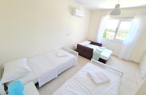 Old Town Apartment | Scenic Oceanfront Apartment with Pool & Hot Tub Access
