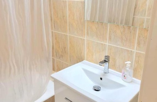 Old Town Apartment | Scenic Oceanfront Apartment with Pool & Hot Tub Access