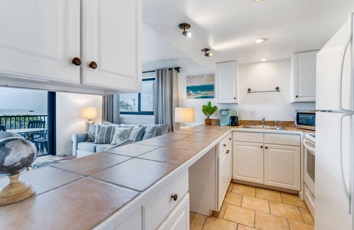 Captiva Resort | Beachfront Bliss at Jensen’s “On the Gulf” - 9.6/10 Rated