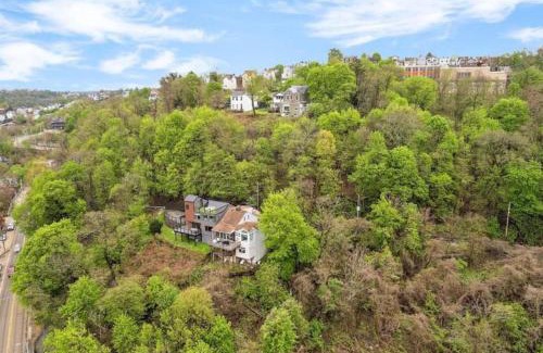 South Side House | Scenic 3-Bedroom Retreat with Hot Tub & Pet-Friendly Options