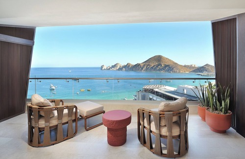 El Medano Ejidal Apartment | Beachfront Retreat with Pools, Spa & Ocean Views