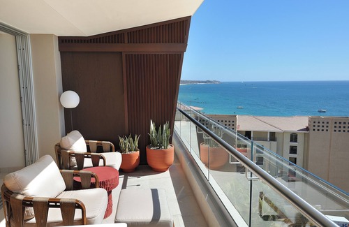 El Medano Ejidal Apartment | Beachfront Retreat with Pools, Spa & Ocean Views