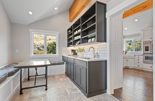 Park City House | 5 Acre Estate: Breathtaking Views & Inviting Hot Tub