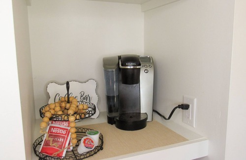 Franklin Cottage | Tranquil Farmhouse Retreat with Trails, Firepit & Pool