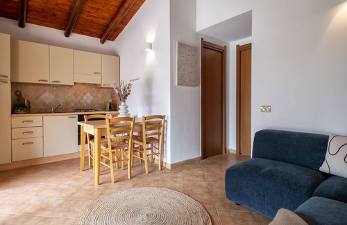 Viddalba House | Inviting Villa for 4 with Pool, A/C, and WiFi Access