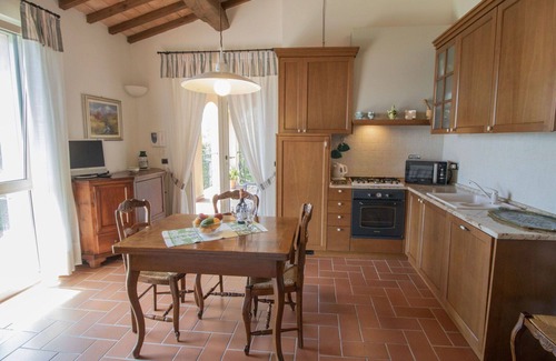 Magione Villa | Idyllic Villa for 4 with Private Pool and Hot Tub