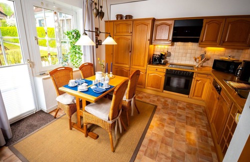 Luegde House | Panoramic Villa with WIFI, Terrace & Guest Rated 10/10