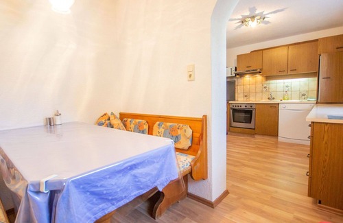 Oetz House | Inviting Villa for 5 with Lake View, WIFI, and Terrace