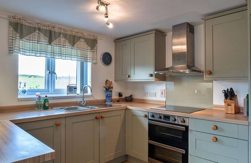 Cornwall House | Stunning villa for 5 people with WIFI, pets allowed and parking