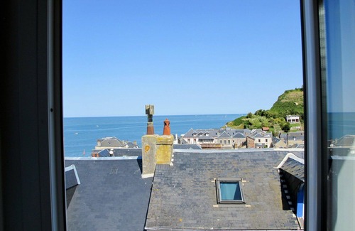 Yport House | Inviting Villa for 5 with Ocean View and Terrace