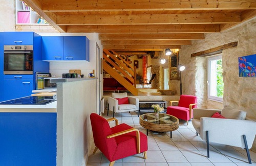 Plovan House | Ideal Villa with Ocean View, Terrace and Family Amenities