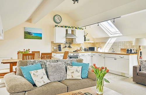 Hartland House | Stunning villa for 6 guests with WIFI and pets allowed