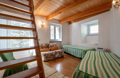 Mergozzo House | Cozy Villa for 6 with Patio and Family-Friendly Amenities