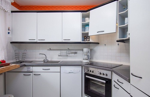 Norddeich House | Stunning villa for 6 people with WIFI, TV and terrace