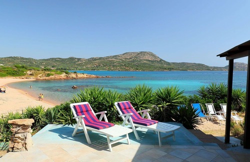 Costa Corallina House | Exceptional Oceanfront Villa for 6 with TV and Patio