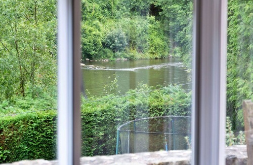 Redbrook House | Stunning villa for 14 people with WIFI, private pool, terrace, pets allowed and parking