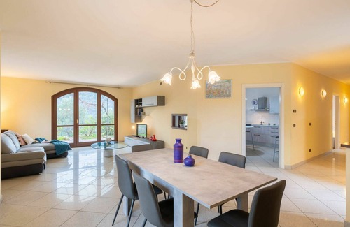 Cisano sul Neva House | Inviting Villa with Hot Tub, Ocean View and Pet-Friendly Stay