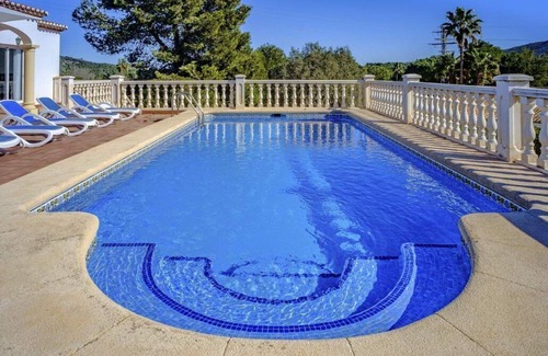Urbanizacion La Mandarina Villa | Elegant Villa with Golf Course Views & Family-Friendly Amenities