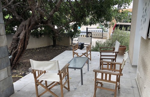 Tala Villa | Elegant Villa with Pool and Gardens, 10 Min to Beach