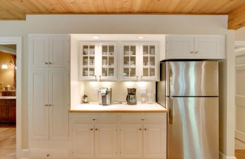 New Preston House | Cozy Warren Lakefront Home with Deck, Grill & Sauna