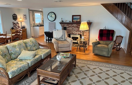 Seaside Heights House | Waterfront Haven: Perfect Family Getaway Near the Beach