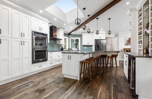 Hope House | Elegant Waterfront Home with Spa & Ocean Views