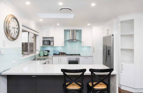 Saratoga House | Idyllic Saratoga: Waterfront Views & 10/10 Guest Rated
