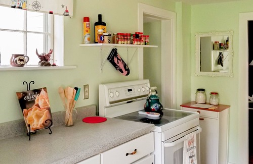 Peaks Island House | Oceanfront Peaks Island Escape with Breathtaking Views