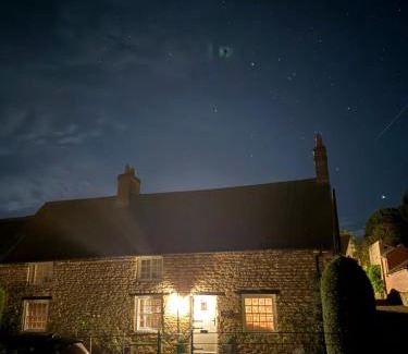 Westow House | Elegant Yew Tree Cottage: 5-Star Stay with Breakfast & More