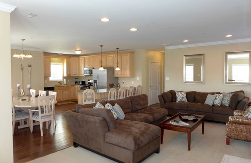 North End Condo | Unmatched Island Escape with Family-Friendly Amenities