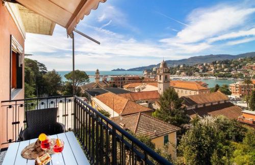 Rapallo Apartment | Breathtaking Sea View at Tigullio with Hot Tub Access
