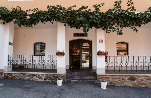 Kitzeck im Sausal Hotel | Stupperhof: Pet-Friendly Retreat with Great Guest Ratings