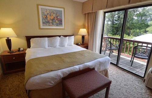 Sturbridge Resort | Comfortable Sturbridge Host Hotel with Pool & Spa Access