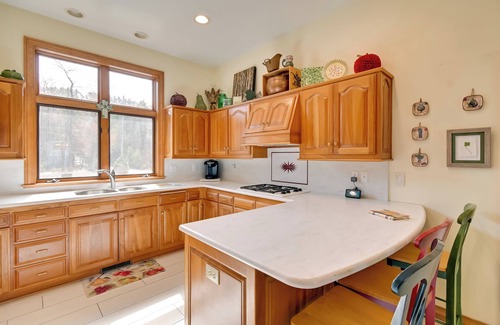 Sturgeon Bay House | Waterfront Retreat in Sturgeon Bay with Spa and Breakfast