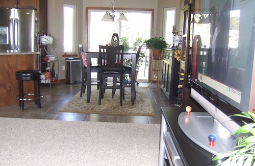 Sturgis House | Upscale Sturgis Rally Rental with Spa & Kitchen Nearby