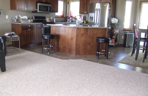 Sturgis House | Upscale Sturgis Rally Rental with Spa & Kitchen Nearby