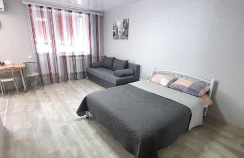 Kramatorsk Apartment | Premium Stusa Apartment: Family-Friendly with Breakfast