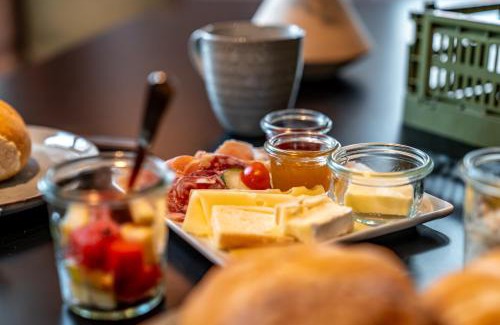 Breisgau-Hochschwarzwald District Hotel | Experience Comfort at Stuub Hinterzarten: Pet-Friendly Retreat