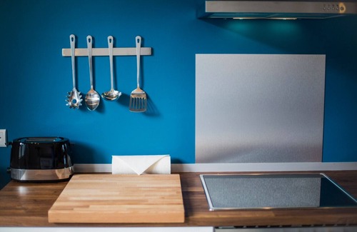 Tempelhof Apartment | Stylish 4-Room Apartment Steps from Tempelhofer Feld