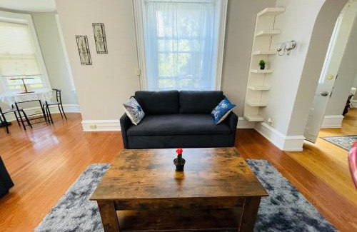 Elkins Park Apartment | Family-Friendly 2 Bedroom Apartment for Memorable Stays