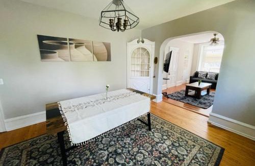 Elkins Park Apartment | Family-Friendly 2 Bedroom Apartment for Memorable Stays