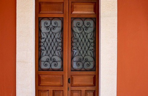 Centro House | Elegant Retreat with Ocean View and Spa in El Centro