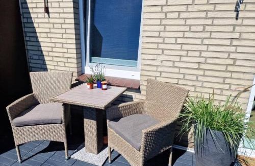 Karolinenkoog Apartment | Stylish Apartment with Scenic Views and Great Balcony