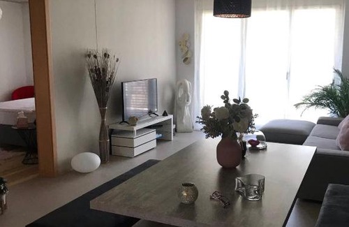 Itingen Apartment | Stylish Apartment with a Large Terrace for Your Getaway