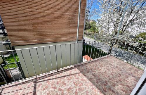 Jakomini Apartment | Stylische Wohnung nähe Stadthalle mit Balkon